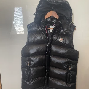 Moncler väst  - Moncler 