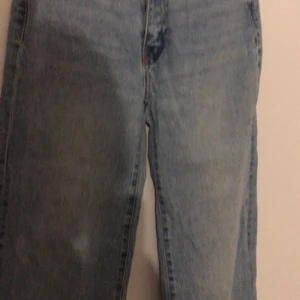 Blåa denim jeans 👖 🤍 - Jätte fina ljusa denim jeans 💖💖