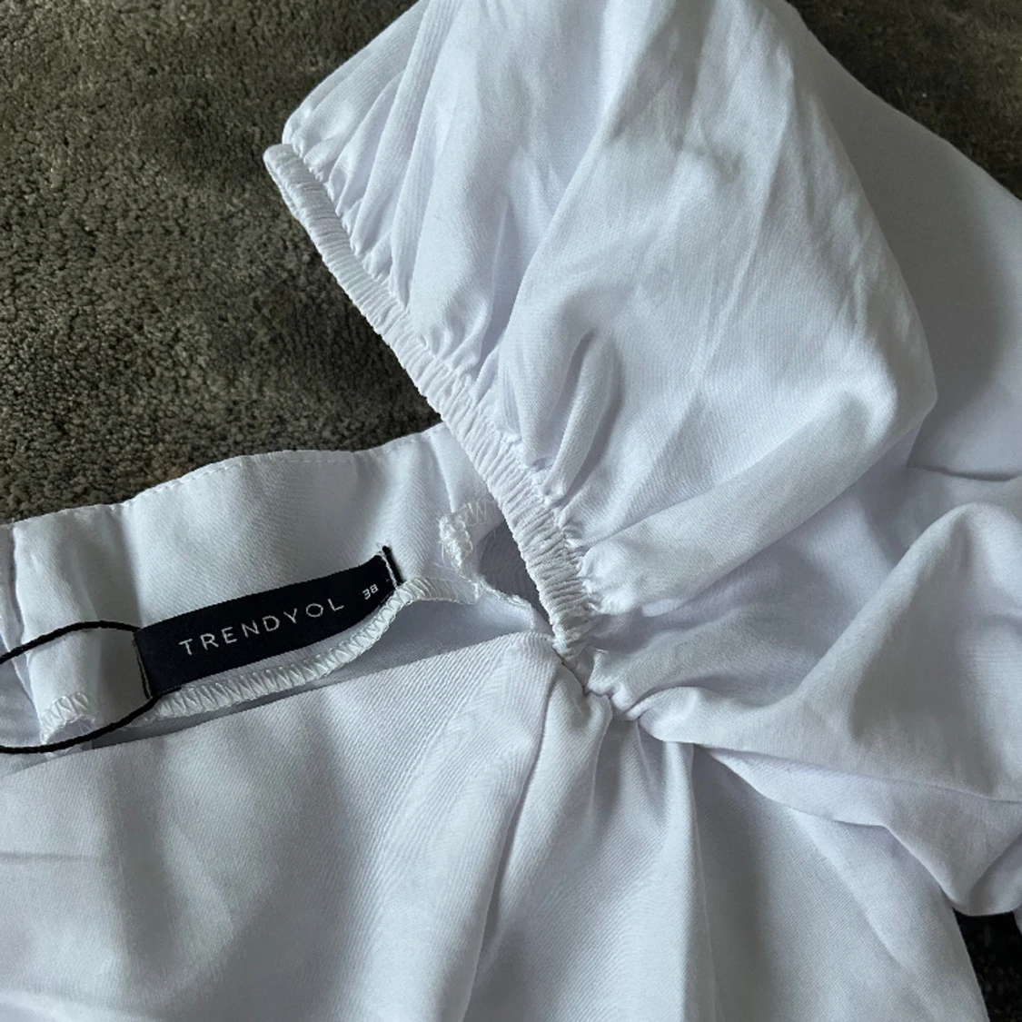 Vit croppad blus  - 91