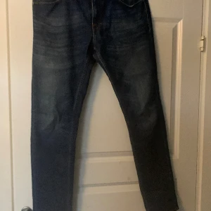 Tiger of sweden jeans - Riktigt snygga tiger of seden jeans i modellen EVOLVE Dem är i väldigt fint skick 