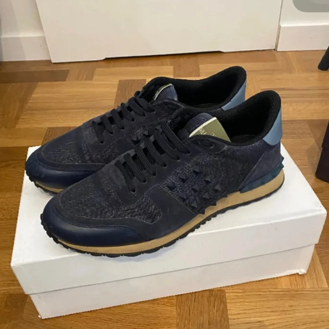 Valentino rock runners 