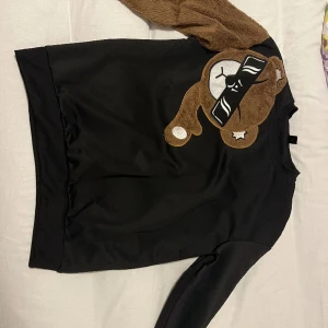 Sweatshirt  - Aldrig använd 