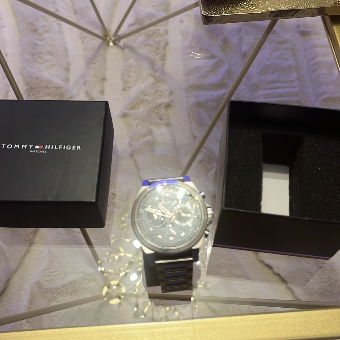 Tommy hilfiger klocka  - 90