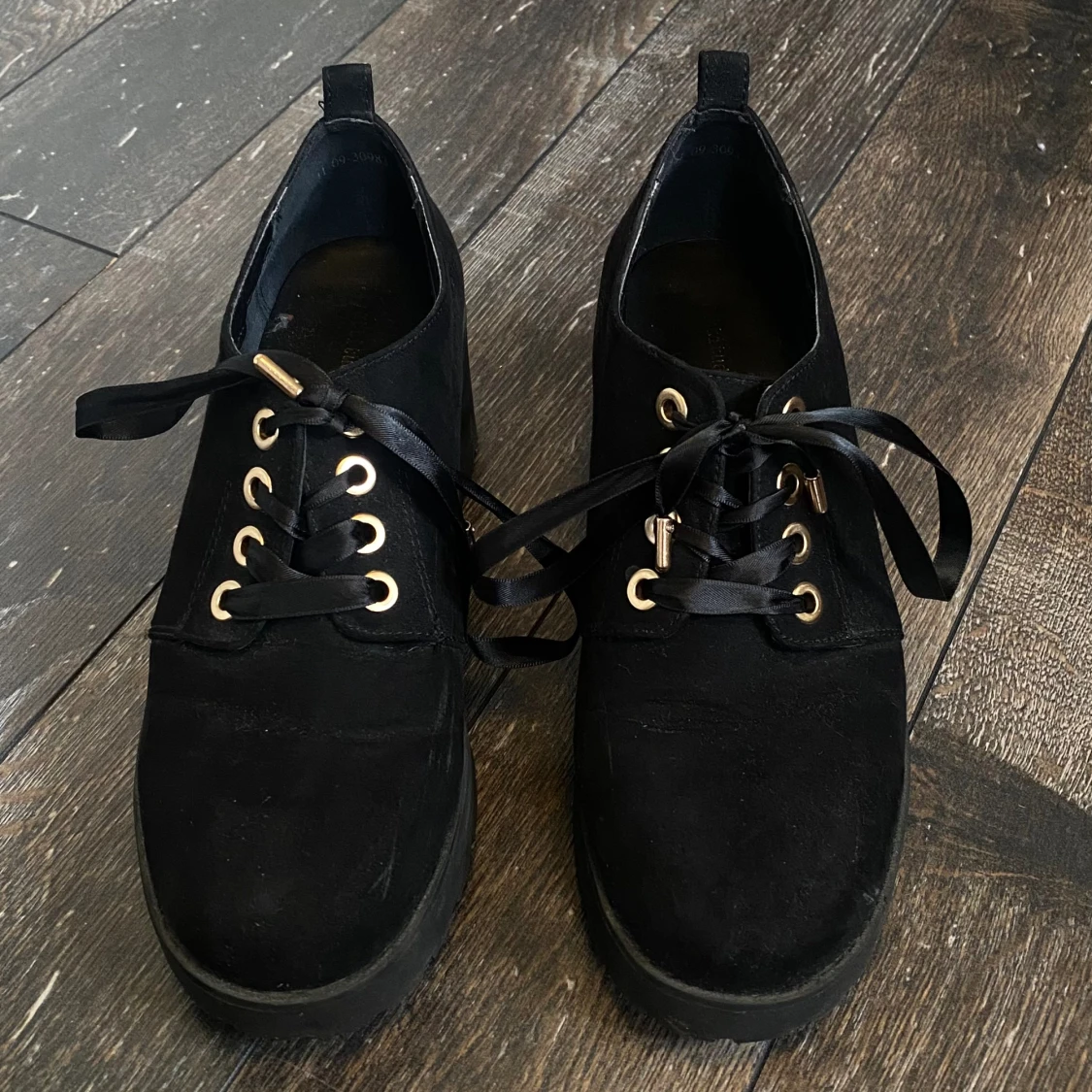 Svarta skor 