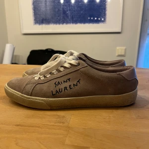 Saint Laurent Skor - Strl:40 skick 8/10 box ingår ej
