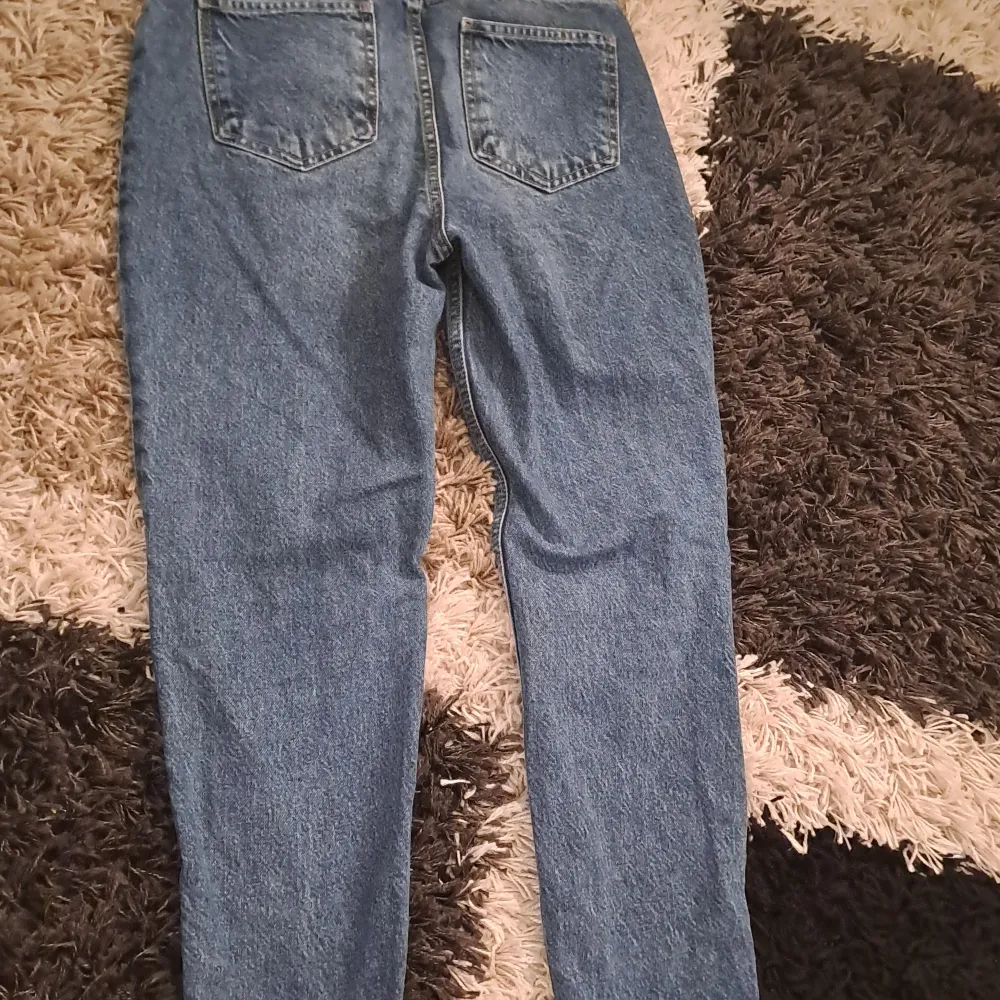 Jeans från Trendyol. Storlek 38.. Jeans & Byxor.