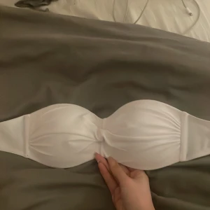 Bikini  - Puch upp bikini sitter jätte fint på men förliten för mig 