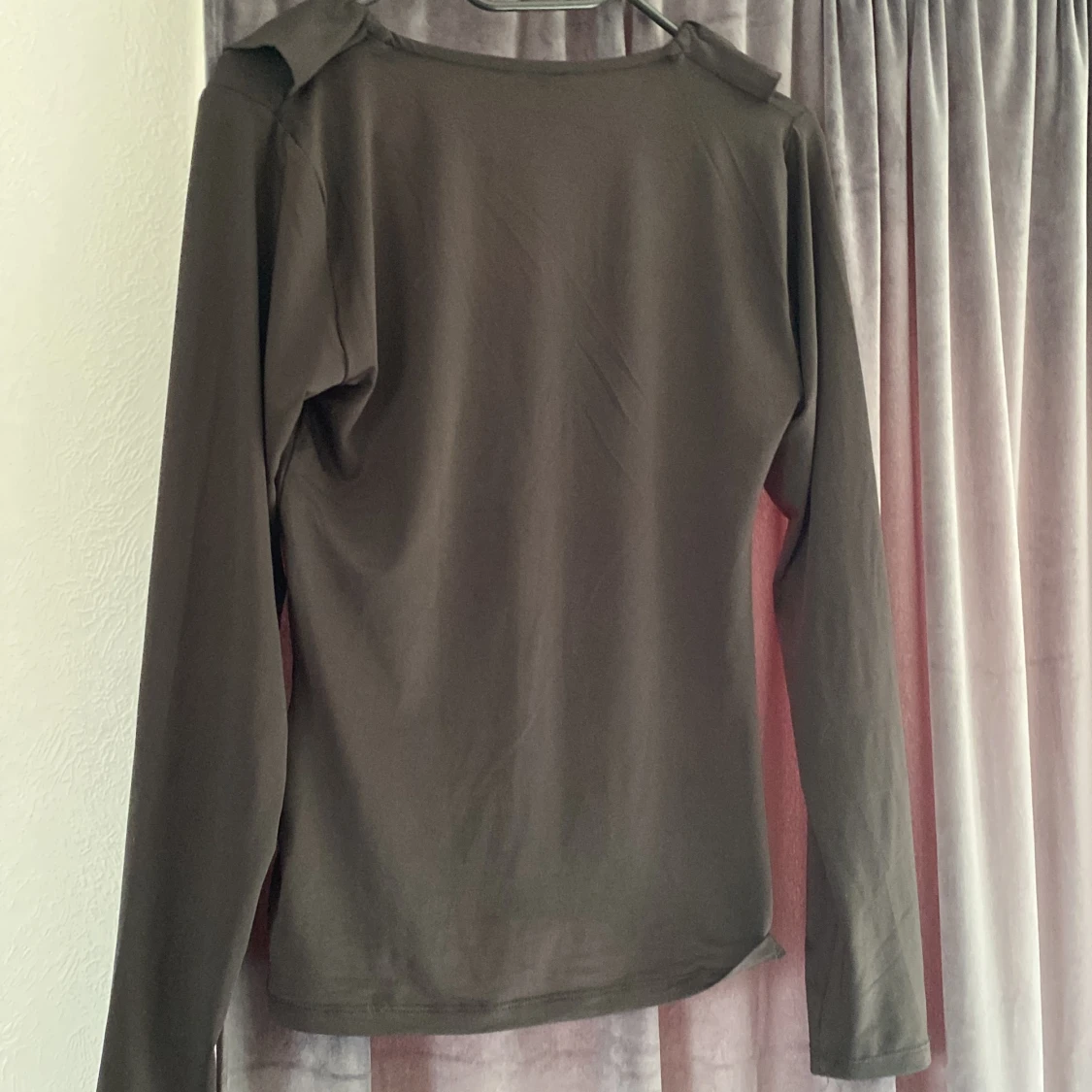 Svart långärmad  - 90