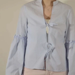 Carin Wester topp - Säljer denna jättefina toppen från Carin Wester, knappt använd💞