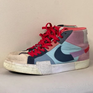 Nike skor - Säljer dessa coola Nike skor, storlek 44 men inga problem om man har 43, materialet är mocka, Pris kan diskuteras.