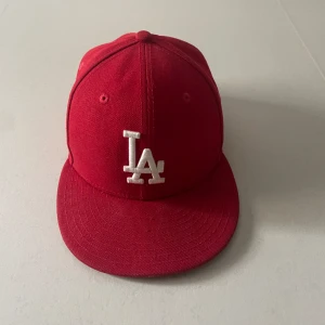 New Era Keps - New Era Keps | Skick 9/10 | Storlek 54,9cm | Nypris 450kr | Fri Frakt |  
