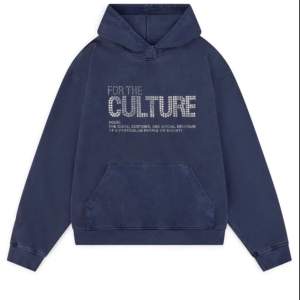 En dupe på for the culture hoodie. Helt ny