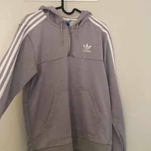 adidas tröja - möts upp i malmö och fraktar 