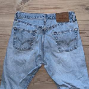 501 Levi’s Jeans i storlek W30 L32 
