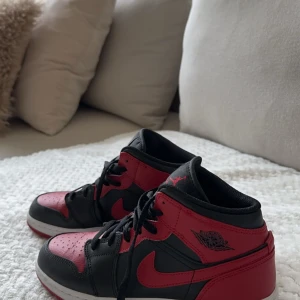 Nike Jordans  - Helt nya Jordans i storlek 39. De har stått hemma (orörda) i en garderob.