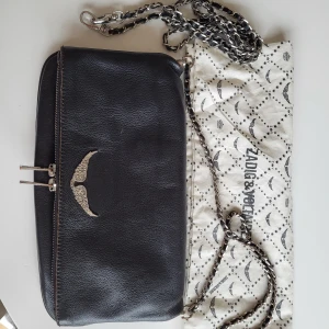 Zadig Voltaire väska  - Använd under ett parår, men är bra skick