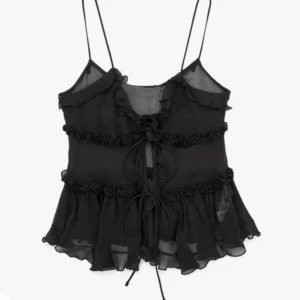 Topp från Zara - as snygg festtopp från zara, helt oanvänd så alltså i ett jättebra skick! 