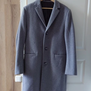 Kappa - Knappt använd då den är lite för stor. 900 nypris