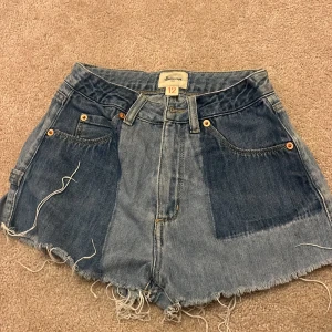 Bellerose shorts - Jättesnygga Bellerose shorts i barnstorlek 12år🌸 Fint skick och inga ”skador”. Köparen står för frakten!!