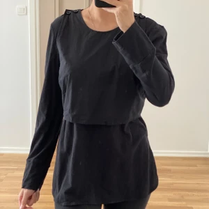 Svart COS tröja  - Svart COS tröja , storlek xs, perfekt skick