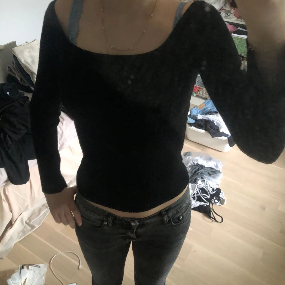 Off-sholder tröja - 91