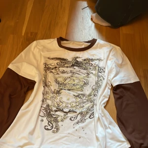 Cool tröja  - Har aldrig kommit till användning bra skick 