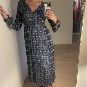 Odd Molly dress - Never worn!!!!!! Selling for cheap 