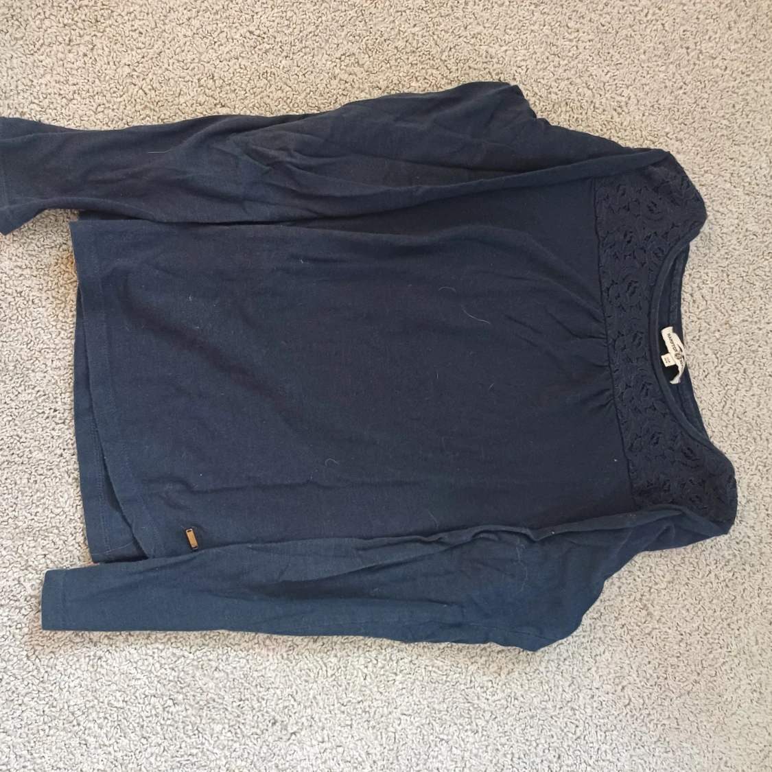 Tröja med spets  - 90