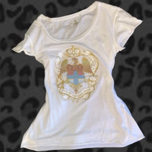 Y2k tröja💖 - Super fin tröja med rinestones och guldiga detaljer💖