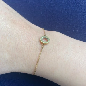 Armband  - Jättefint armband från Edblad i guld. Fint skick. Säljer då jag endast använder silver.  