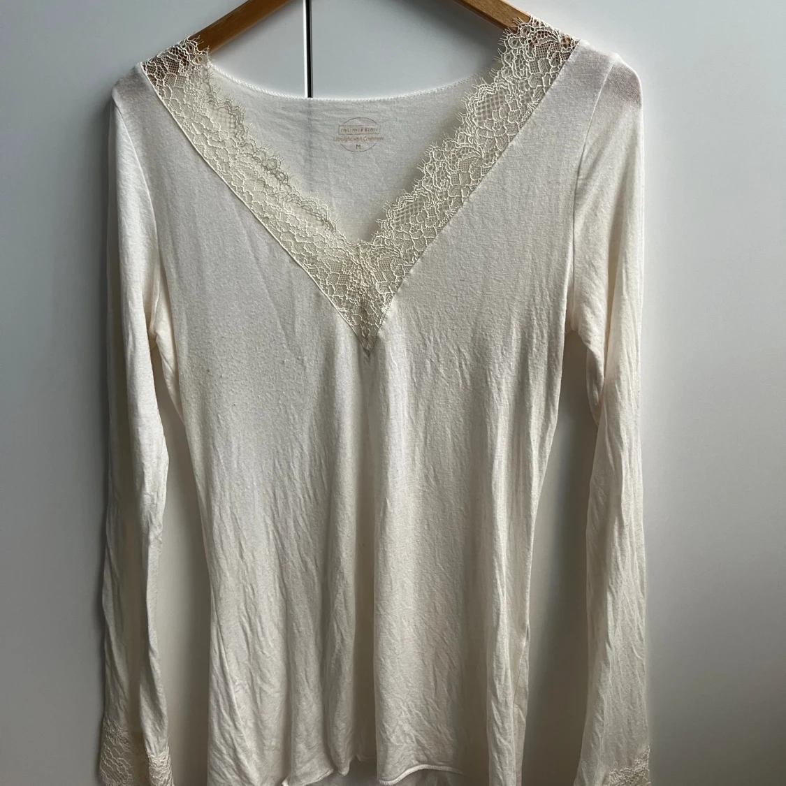 Vit Intimissimi tröja i spetts🤍 - 90