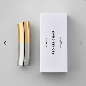 Byredo Läppstift  - Helt ny, aldrig öppnad  Färg red armchair Nypris: 520  Säljer pga fått dubbel  Inplastad