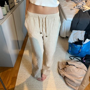 Linnebyxor från Zara - Linnebyxor från Zara