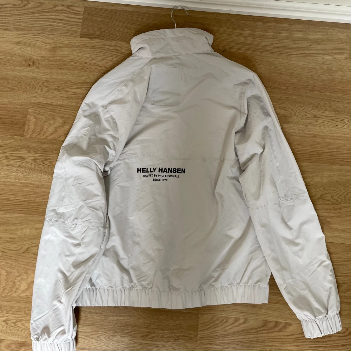 Helly Hansen Windbreaker - 90