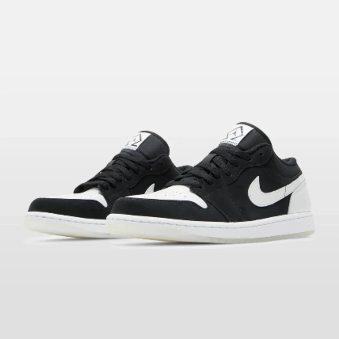 Nike Jordan 1 low helt nya  - 91