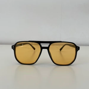 Solglasögon orange/gula - oanvända  - Helt nya Inget märke 100kr