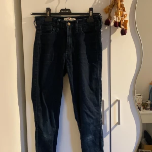 Jeans - Skinny jeans från Hollister i strlk: W: 24 och L: 33 I okej skick!
