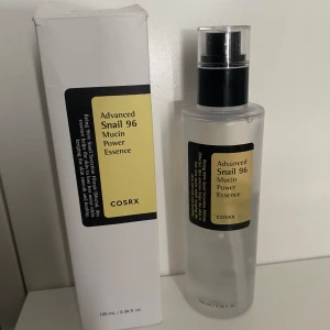 Koreanskt snail mucin - Koreanskt Cosrx snigleslem, ca. 50-60% kvar. 100 ml från början 