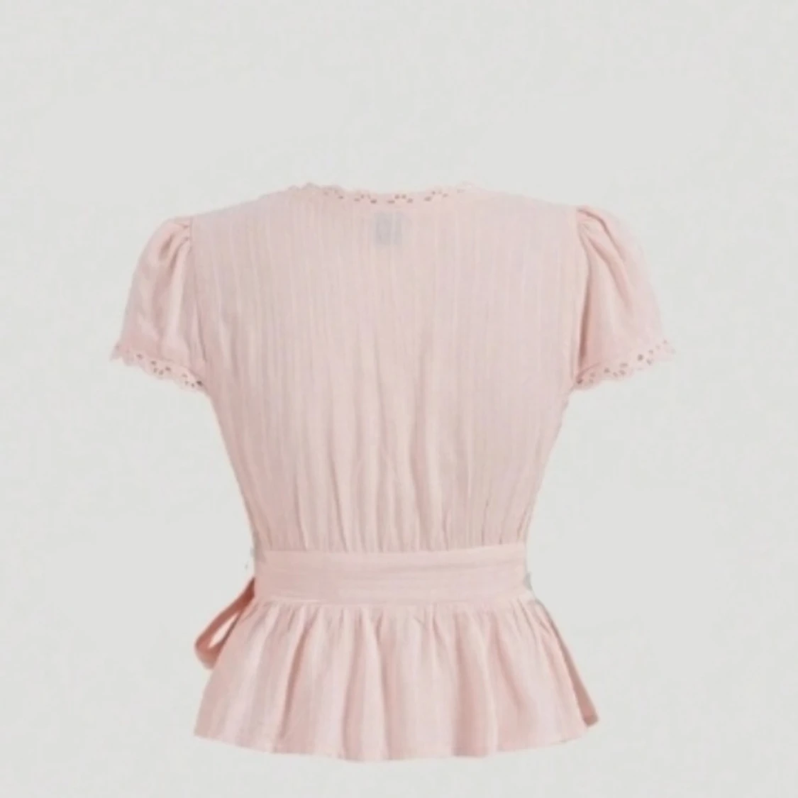 En jättefin rosa blus💗 Helt oanvänd - 90