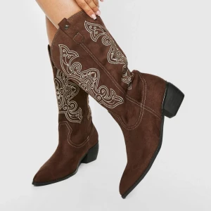 Cowboyboots  - Säljer dessa då dom inte kommer till användning då dom kom försent till då jag tänkte ha dom (ny pris är 1000) slutsålda på hemsidan 
