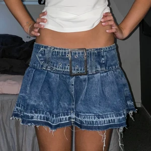 cool jeanskjol - super cool jeanskjol som är så unik!!