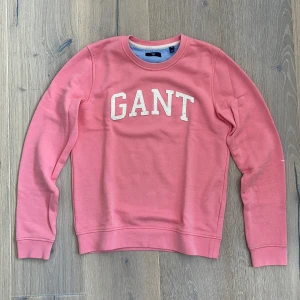 Gant tröja - Knappt använd tröja från Gant, jättefint skick