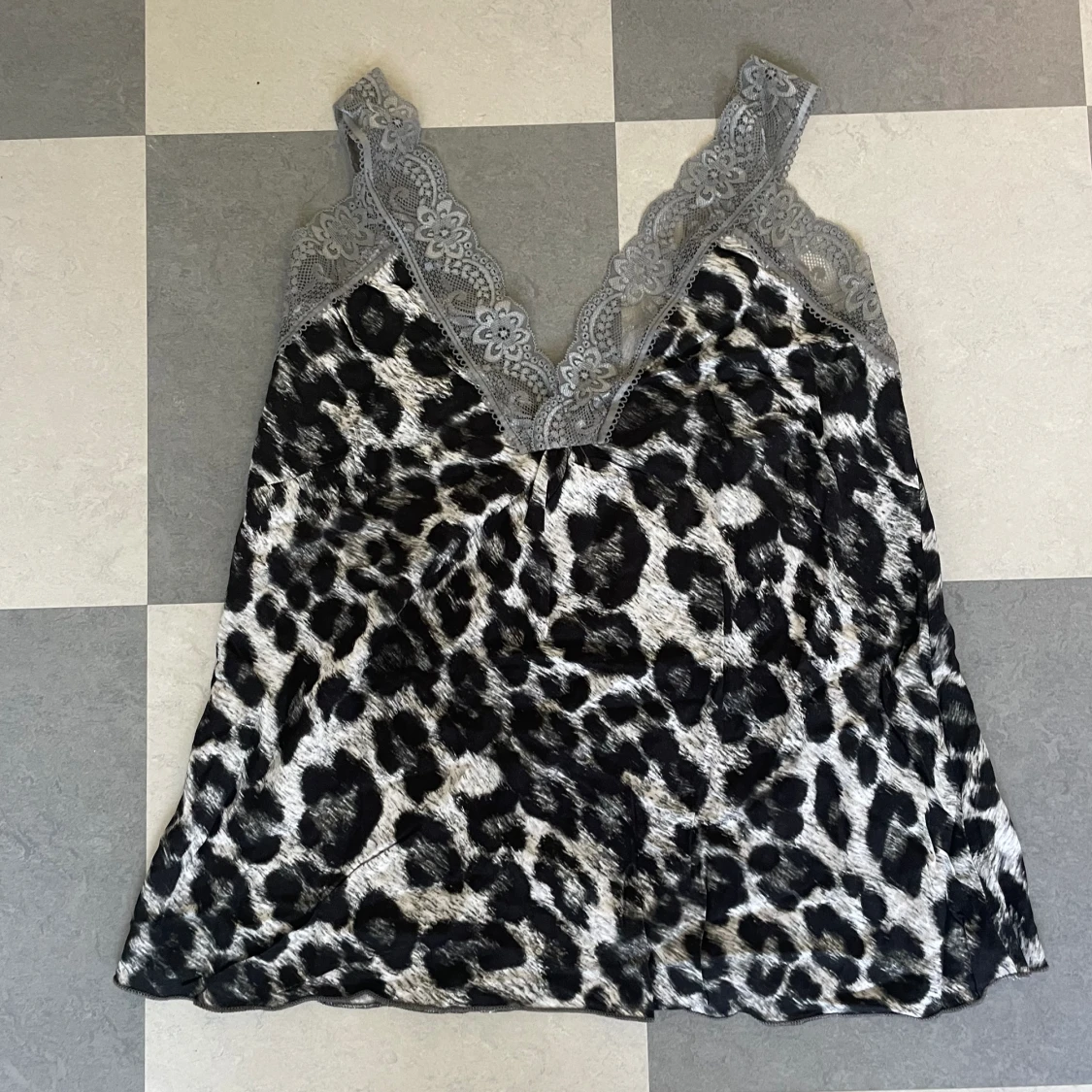 Leopardprint ”made in italy” linne med spets - 92