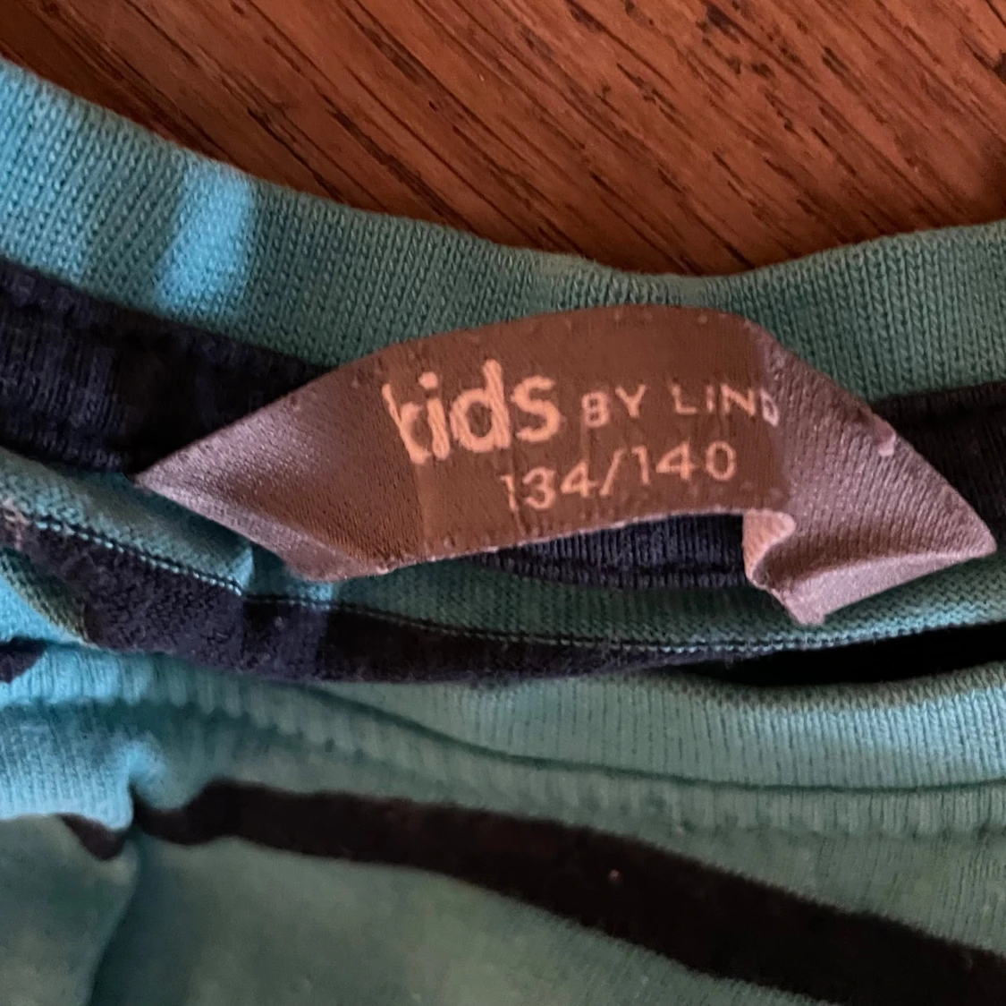 Två t-shirts i storlek 134/140 - 90