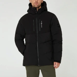 Sailracing jacka - Säljer denna jackan då den inte längre kommer till användning. Nypris 4500. Priset kan diskuteras 