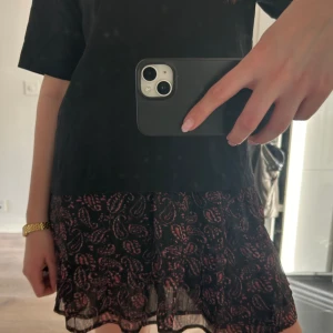 Kjol - Skitsnygg kjol med mönster på, passar till vår/höst och sommar✌🏼