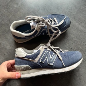 New balance 37.5 blåa sneakers - Fint skick!