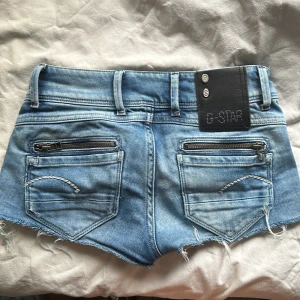 g-star shorts - Säljer dessa shorts som va skinny jeans innan. Från vintage g-star❤️