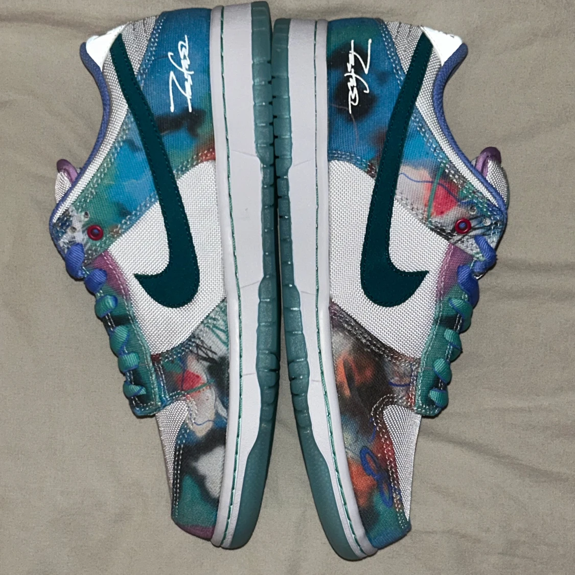 Nike SB Dunk Low x Futura Industries - 90