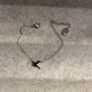 Edblad silver armband  - Säljer mitt silver armband från Edblad! Dove armband i rostfritt stål!😊